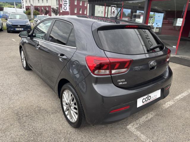 Kia Rio image 3