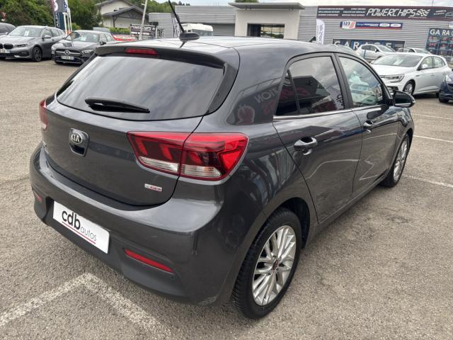 Kia Rio image 1
