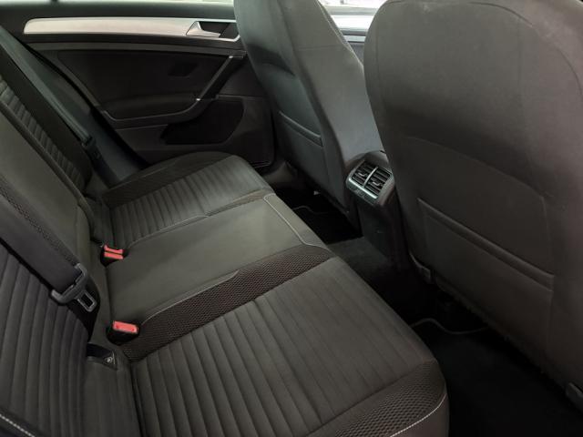 Volkswagen Golf image 5