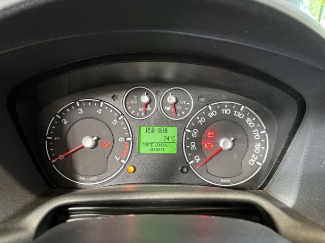 Ford Fusion image 2