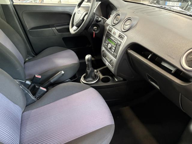 Ford Fusion image 7