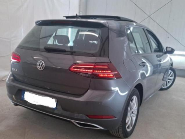 Volkswagen Golf image 2