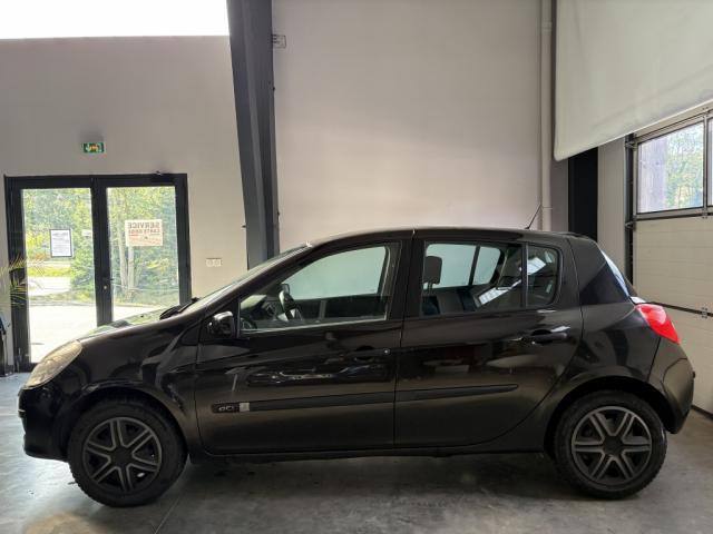Renault Clio image 9