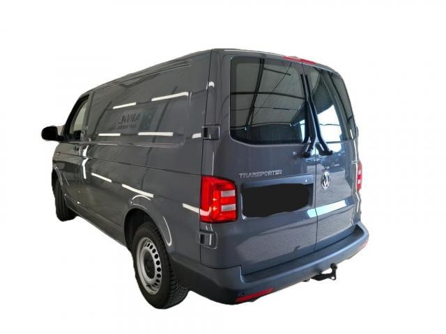 Volkswagen Transporter image 9