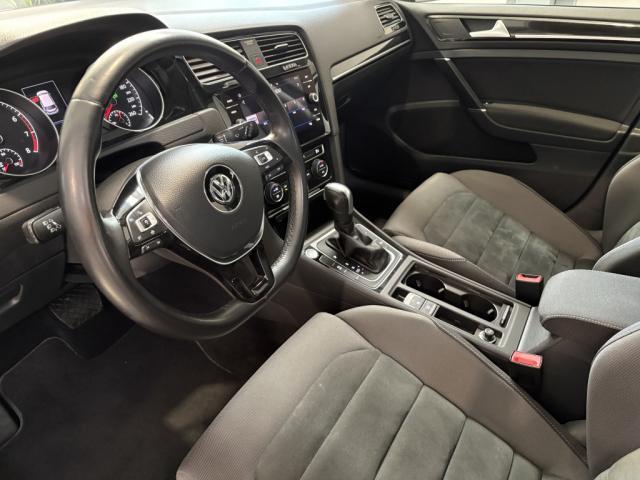 Volkswagen Golf image 8