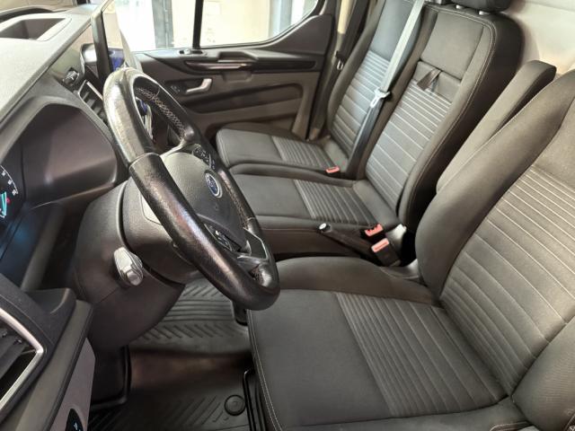 Ford Transit Custom image 1
