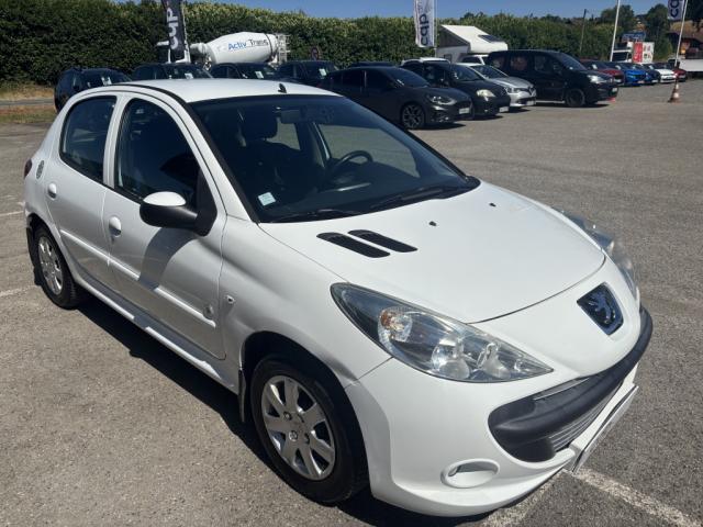 Peugeot 206+ image 1