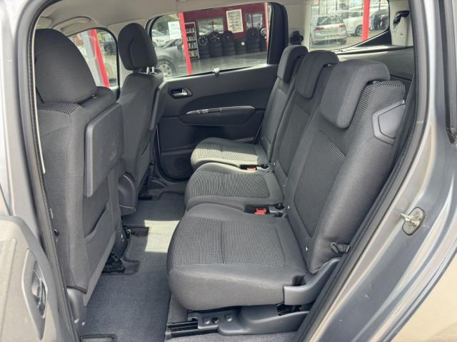 Peugeot 5008 image 3
