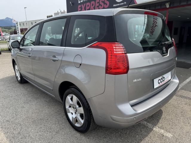Peugeot 5008 image 9