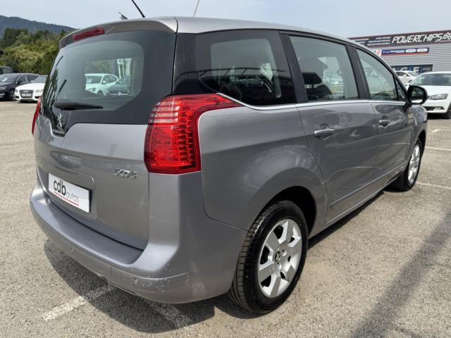 Peugeot 5008 image 2