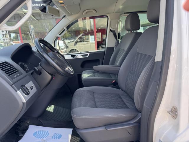 Volkswagen Multivan image 3