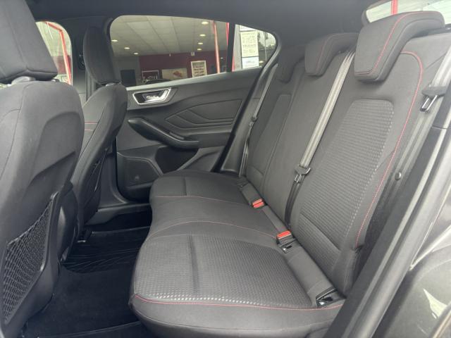 Ford Focus image 4