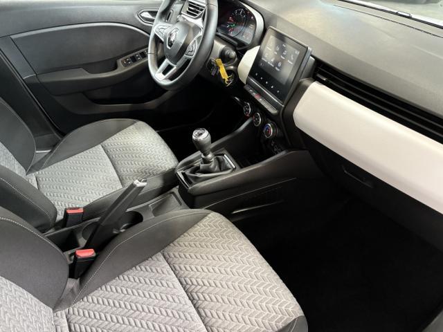 Renault Clio image 9