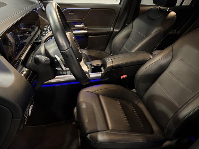 Mercedes Benz Gla image 9
