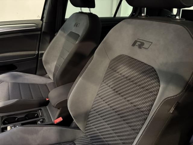 Volkswagen Golf image 9