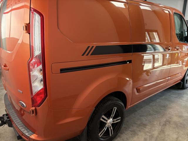 Ford Transit Custom image 7