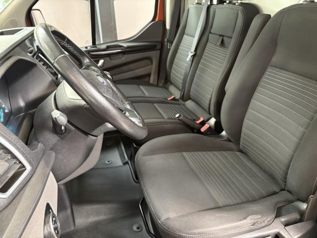 Ford Transit Custom image 5