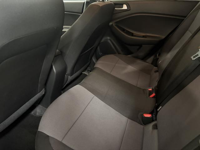 Hyundai I20 image 2