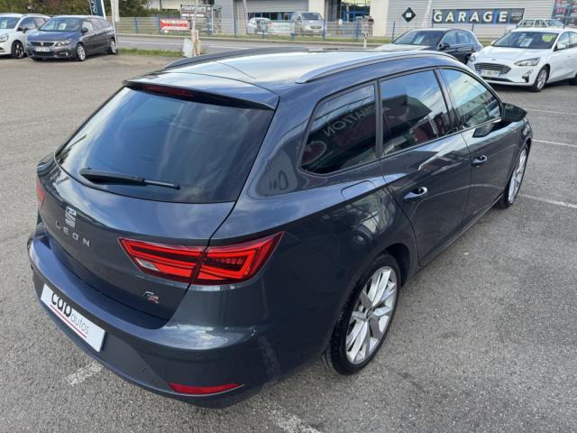 Seat Leon image 1