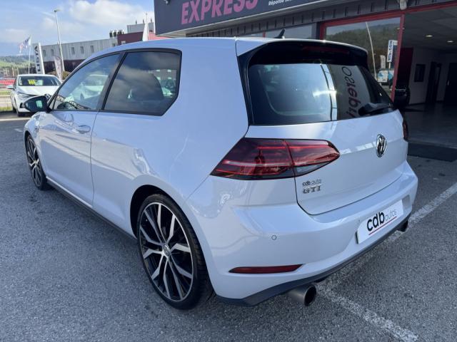 Volkswagen Golf image 6