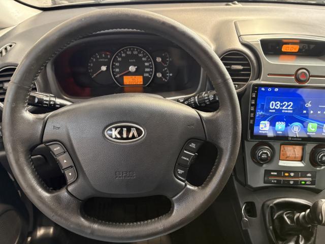 Kia Carens image 4