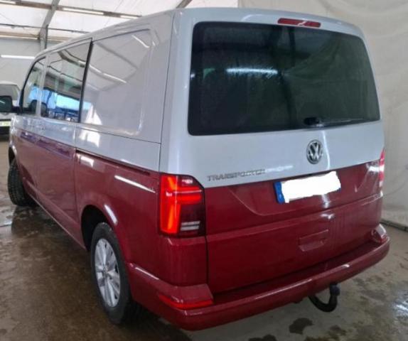 Volkswagen Transporter image 2