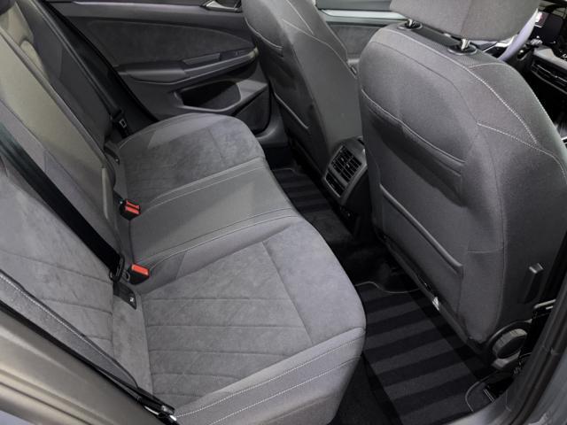 Volkswagen Golf image 5