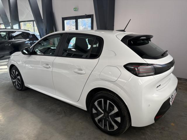 Peugeot 208 image 4
