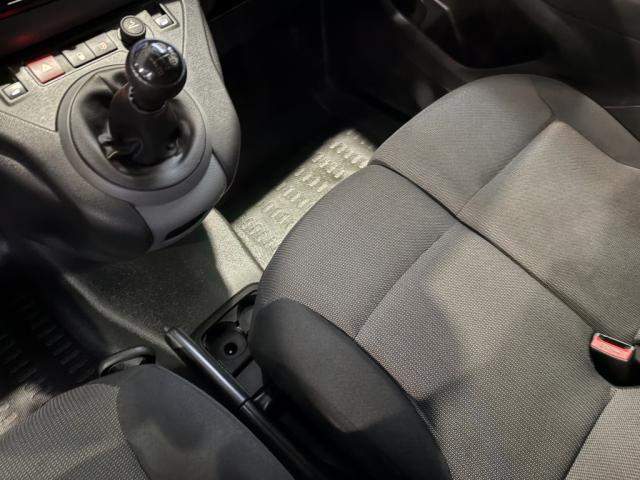 Peugeot Partner image 5