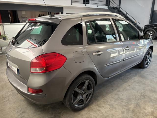 Renault Clio Estate image 8