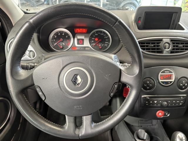 Renault Clio Estate image 6