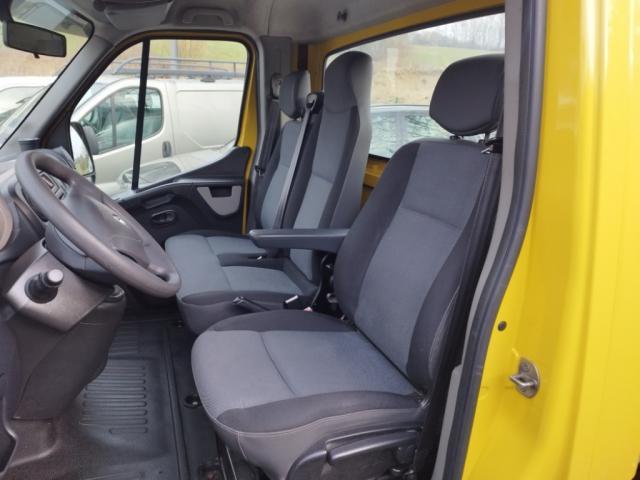 Renault Master image 1
