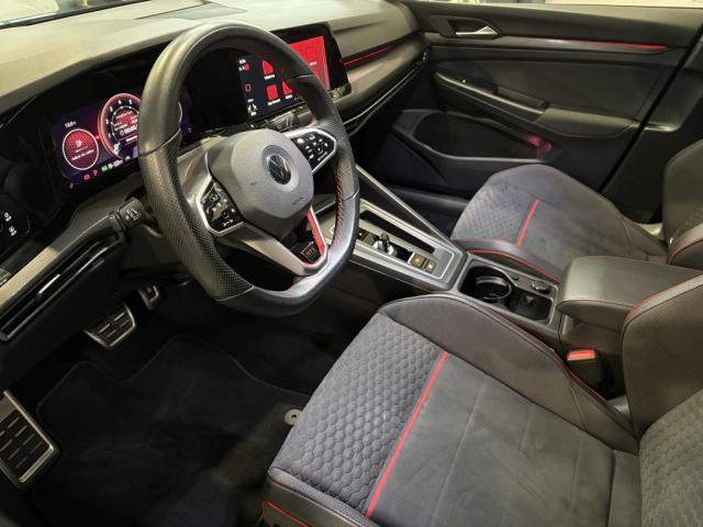 Volkswagen Golf image 8