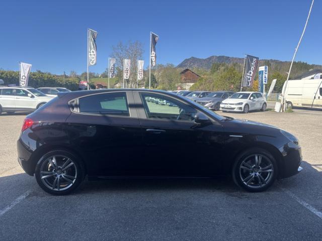 Alfa Romeo Giulietta image 4