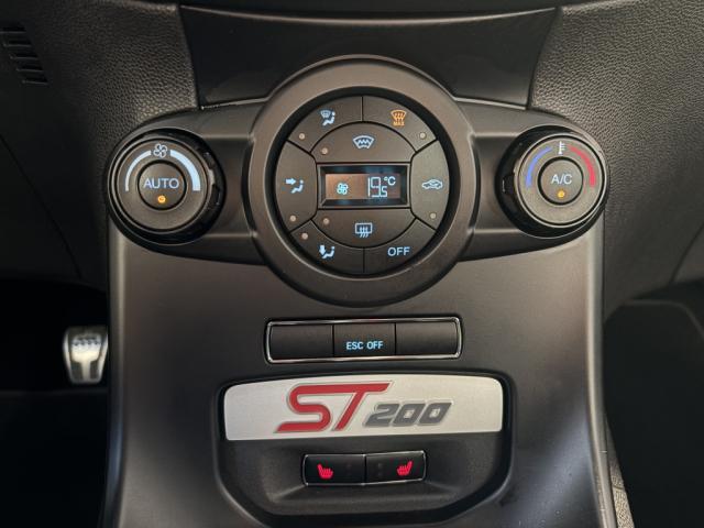 Ford Fiesta image 5