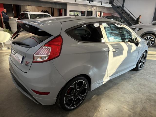 Ford Fiesta image 9