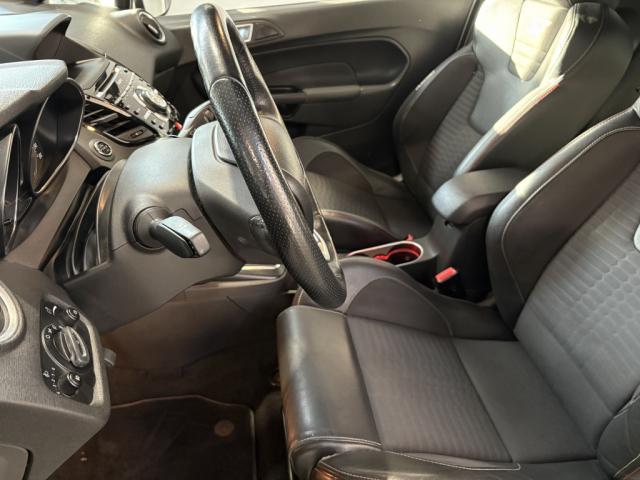 Ford Fiesta image 2