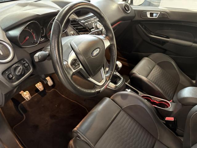 Ford Fiesta image 3