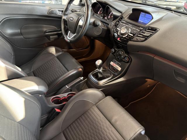 Ford Fiesta image 7