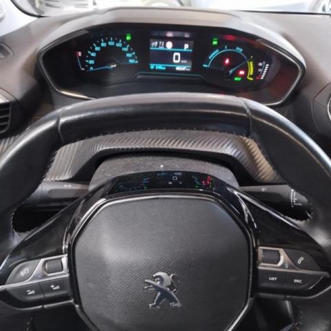 Peugeot 208 image 4