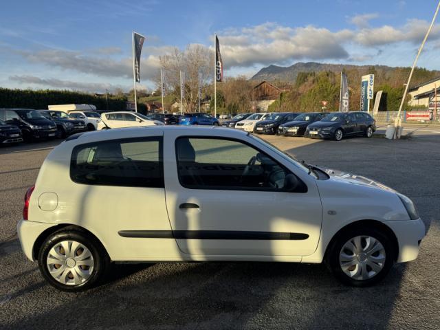 Renault Clio image 9