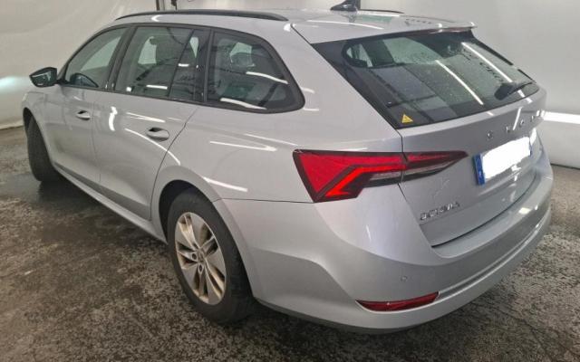 Skoda Octavia image 4