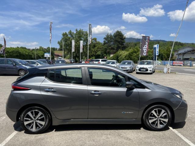 Nissan Leaf image 4