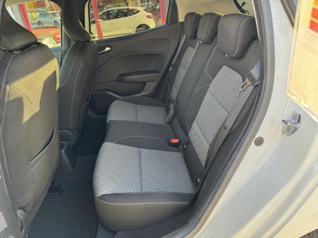 Renault Clio image 1