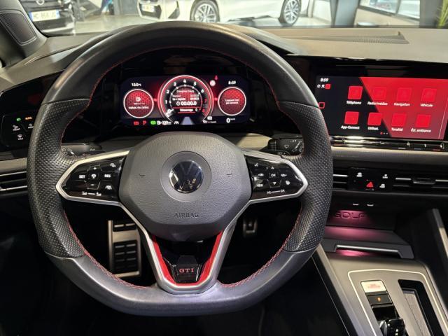Volkswagen Golf image 8