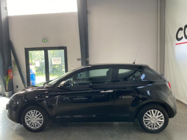 Alfa Romeo Mito image 9