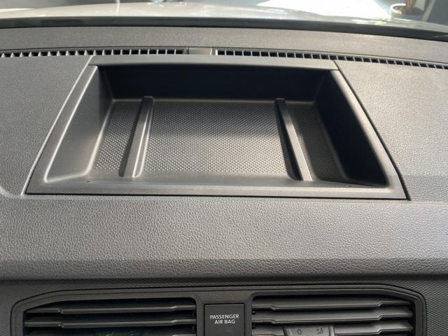 Volkswagen Caddy Van image 2