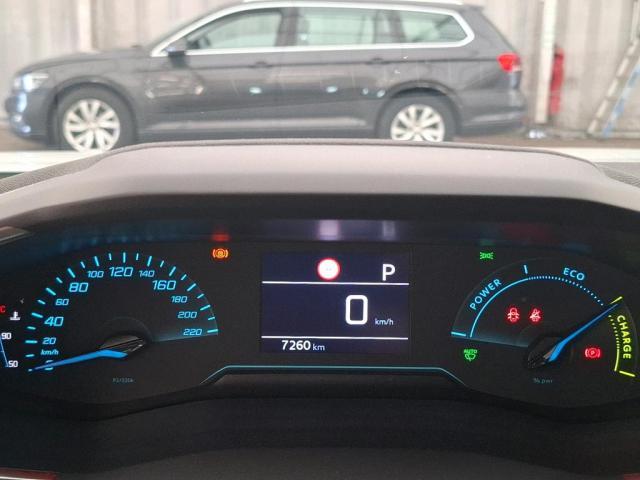 Peugeot 2008 image 3