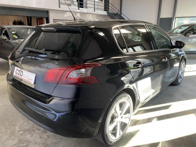 Peugeot 308 image 1