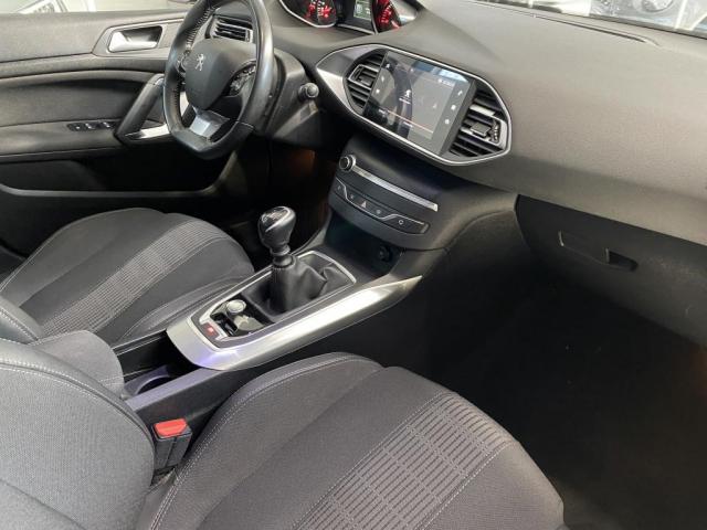 Peugeot 308 image 5